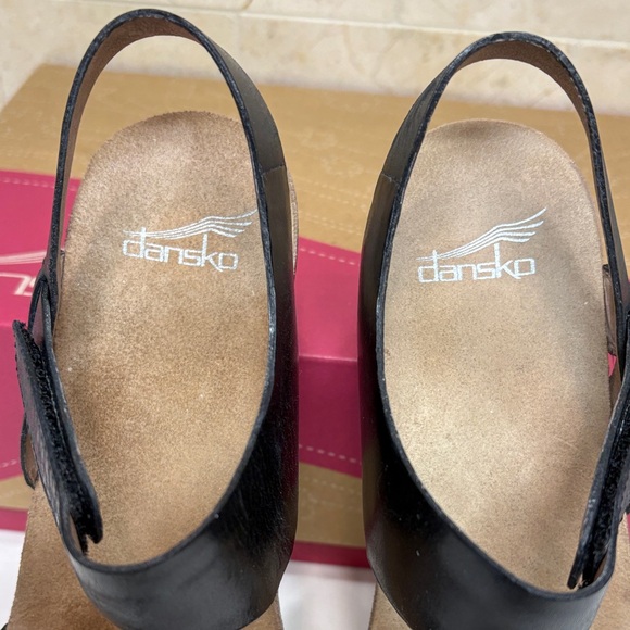 Dansko Women's Black Leather Vera Sandals, 39 (8.5-9) - Picture 2 of 10